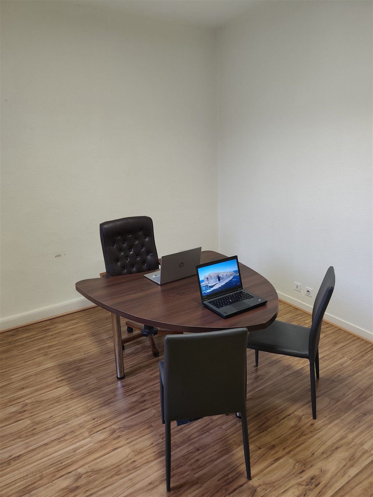 Bureau d’entretien du cabinet situé rue Bichat à Oyonnax